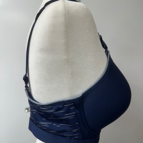 Active Essentials by Tchibo Blue Sport Bra 38D - Picture 2 of 6